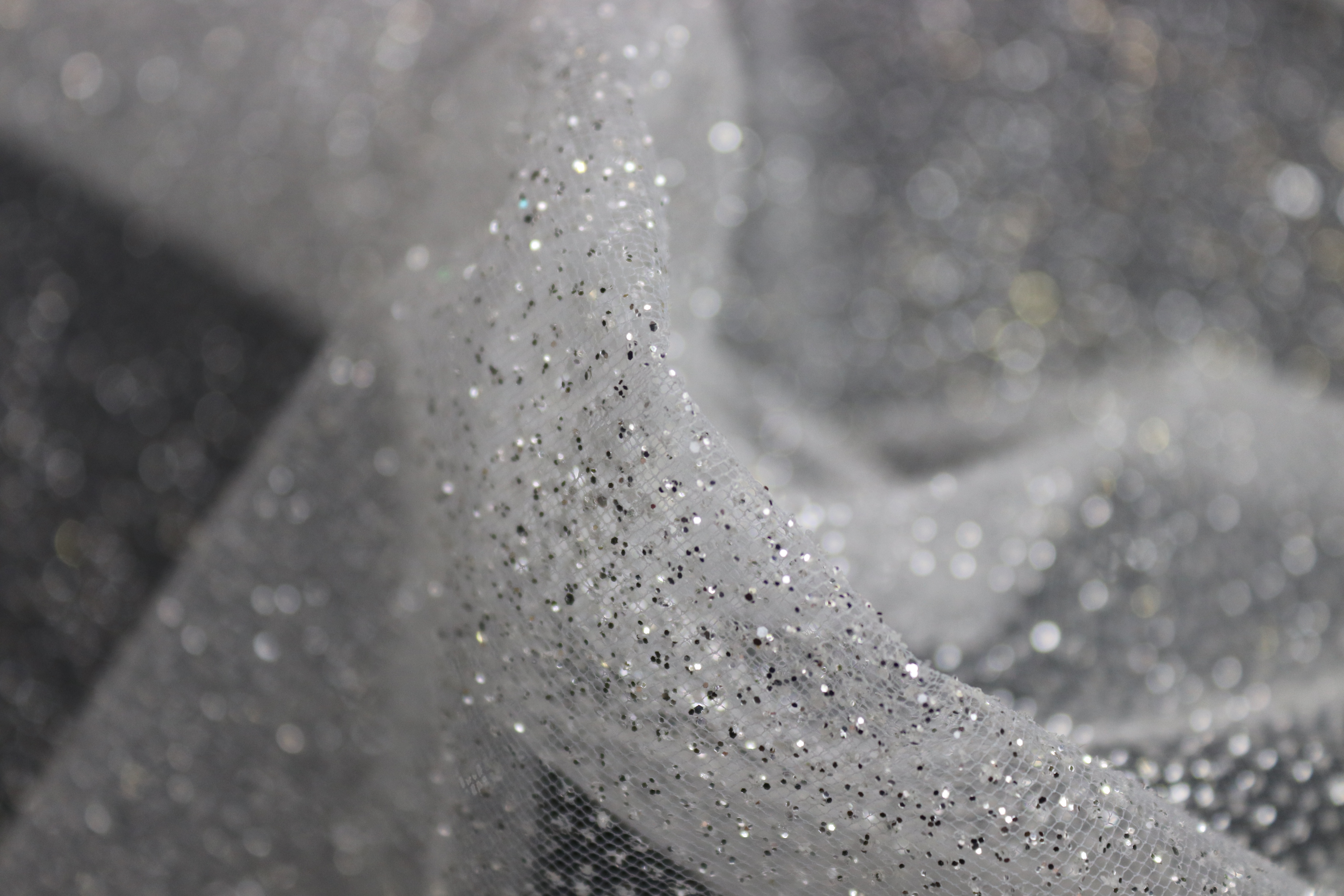 GLITTER TULLE - IV/PLATINUM